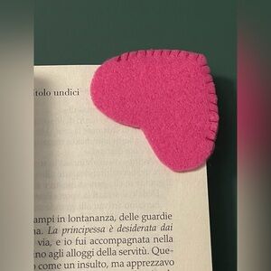 Set of two Handmade Bookmark Pink Heart-Shaped Felt felt corner bookmark booktok